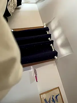 la chiennete online show from October 12, 8:35 am