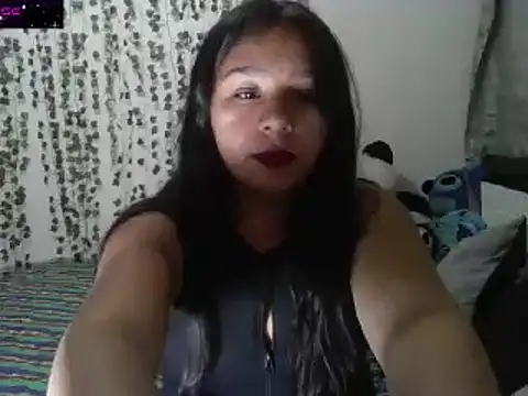 Snapshot of Charis_21 chatting on December 25, 3:18 am Charis 21 online show from December 25, 3:18 am