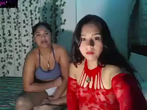 Snapshot of Charis_21 chatting on January 11, 1:27 am Charis 21 online show from January 11, 1:27 am