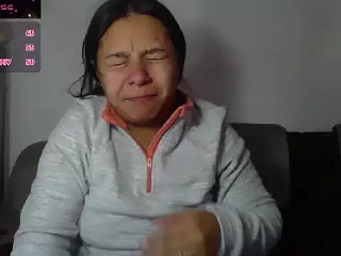 Snapshot of Charis_21 chatting on January 24, 7:49 pm Charis 21 online show from January 24, 7:49 pm