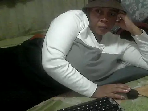 BLACKMILF4U online show from June 9, 4:51 pm