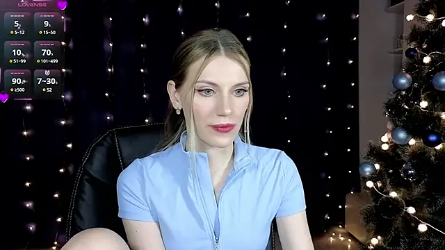 Lilianna Just online show from December 9, 5:41 pm