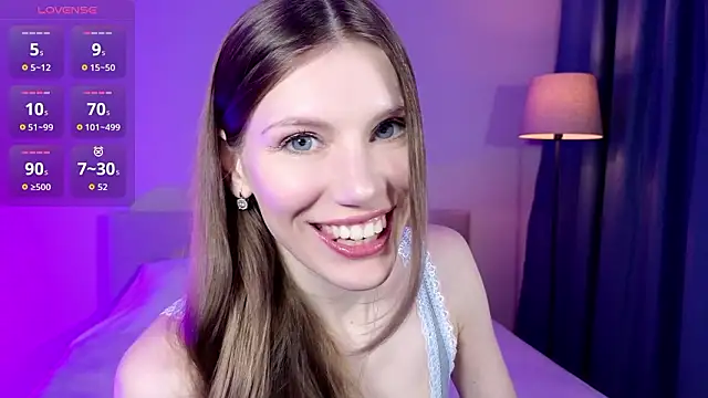 Lilianna Just online show from February 1, 3:54 pm