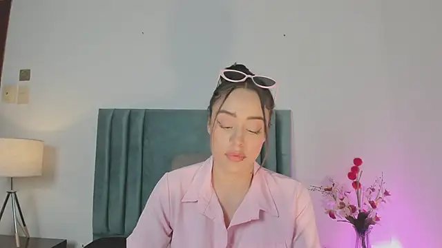 NoraDasilva online show from January 14, 11:16 pm