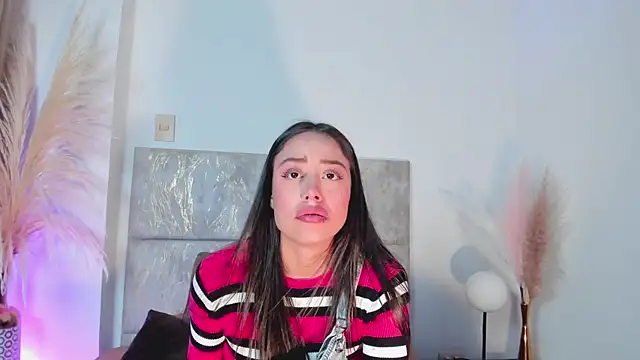 NoraDasilva online show from February 5, 12:53 am