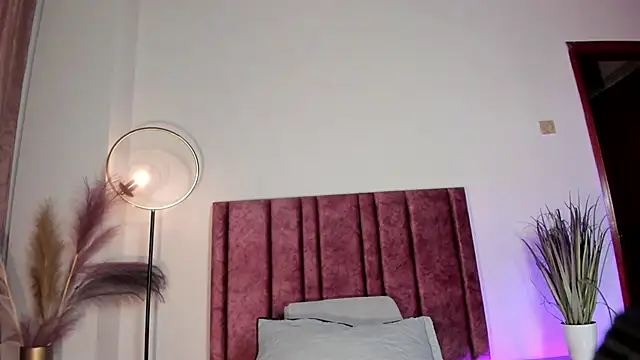 Snapshot of NoraDasilva chatting on March 4, 10:16 pm NoraDasilva online show from March 4, 10:16 pm