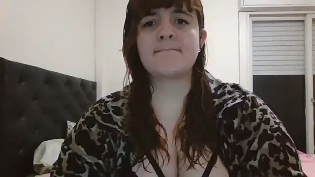 Snapshot of Bombon_ok chatting on November 2, 4:37 am Bombon ok online show from November 2, 4:37 am