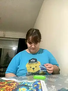 Snapshot of Bombon_ok chatting on December 14, 3:01 am Bombon ok online show from December 14, 3:01 am