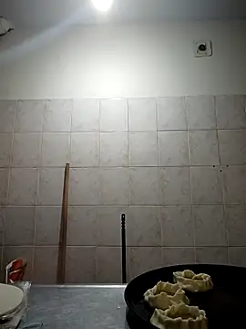 Snapshot of Bombon_ok chatting on February 5, 12:48 am Bombon ok online show from February 5, 12:48 am