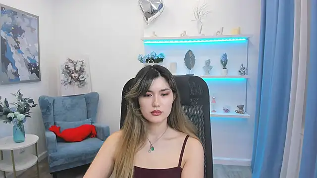 AnneTLi online show from June 11, 12:32 am