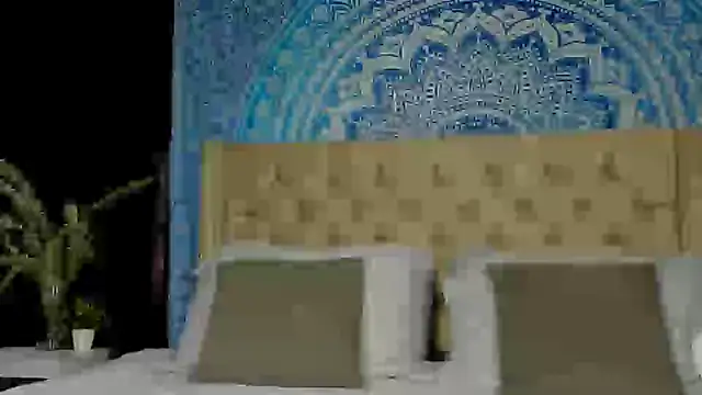 KeryHillson online show from December 19, 12:23 pm