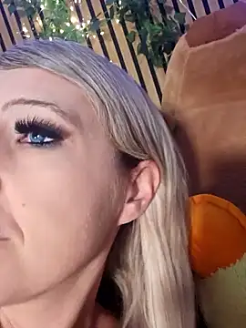 Sexy Sparkling  online show from December 5, 12:36 pm