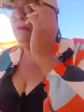 Delicy1 online show from December 28, 12:56 pm