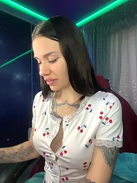 Queen of pain online show from November 25, 5:40 am