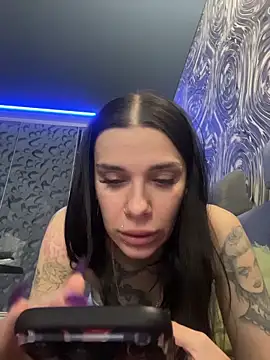 Snapshot of Queen_of_pain chatting on May 14, 6:42 am Queen of pain online show from May 14, 6:42 am
