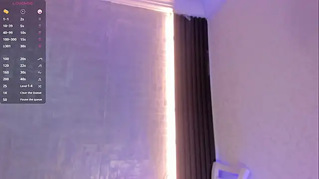 Snapshot of DominicSccott chatting on June 10, 12:48 pm DominicSccott online show from June 10, 12:48 pm
