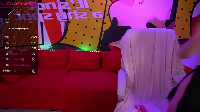 Daenerys Daenn online show from December 12, 9:40 am