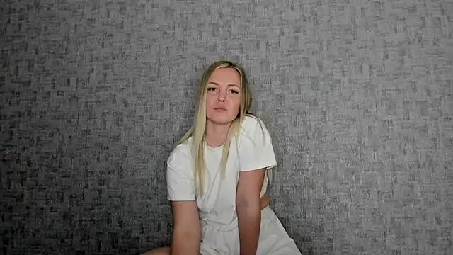 Snapshot of iam_Venus chatting on February 17, 4:24 pm iam Venus online show from February 17, 4:24 pm