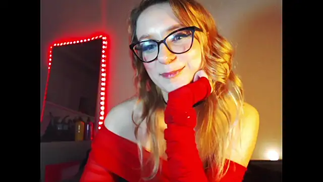 welliza online show from December 4, 3:15 am