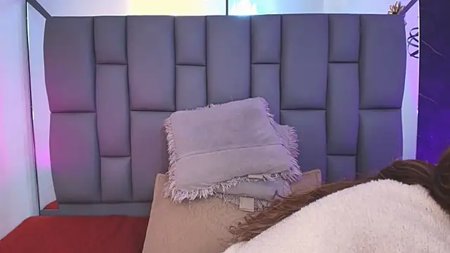  MiaBrown  online show from February 4, 12:11 pm