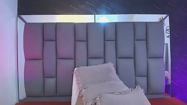  MiaBrown  online show from February 19, 12:12 pm