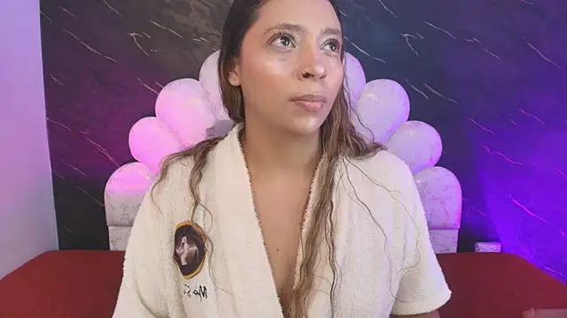  MiaBrown  online show from April 23, 12:15 pm