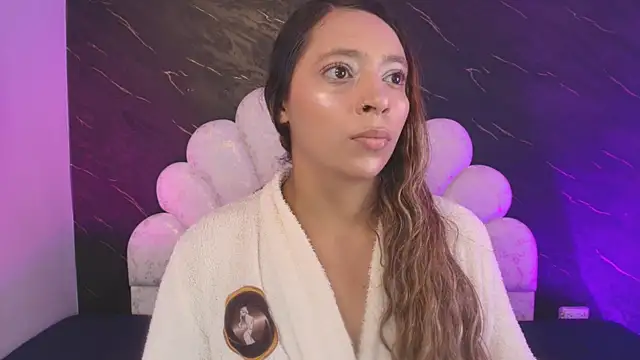  MiaBrown  online show from May 1, 12:10 pm