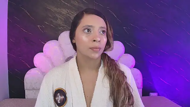  MiaBrown  online show from May 4, 12:12 pm