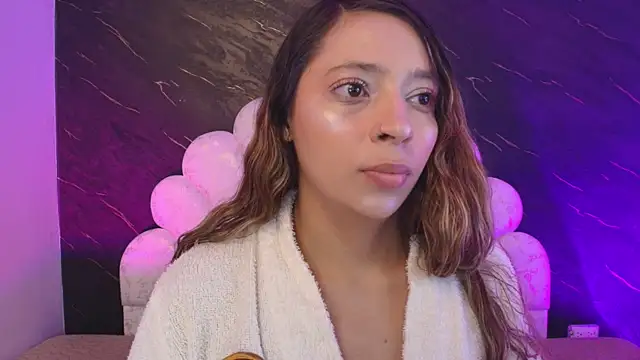  MiaBrown  online show from May 7, 12:10 pm