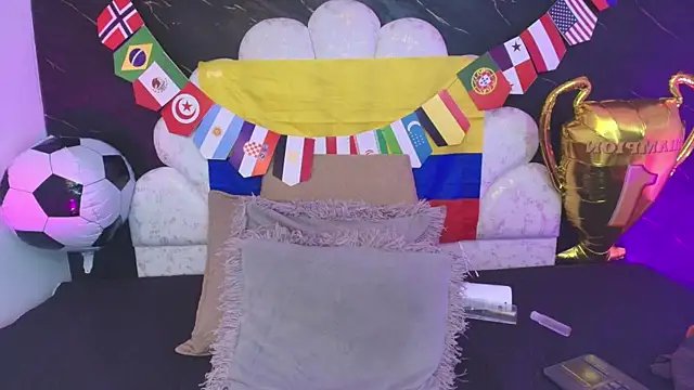  MiaBrown  online show from July 4, 12:11 pm