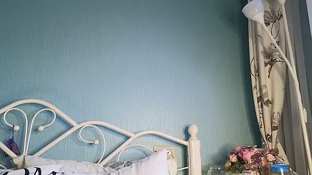 Snapshot of you_desire chatting on November 4, 11:42 am you desire online show from November 4, 11:42 am