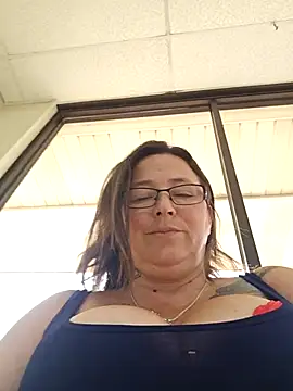 angelbaby1998 online show from April 28, 9:20 pm