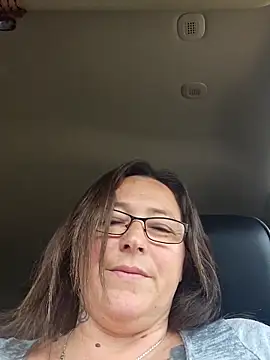 angelbaby1998 online show from May 7, 8:47 pm