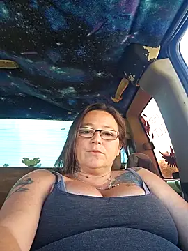 angelbaby1998 online show from May 11, 10:18 pm