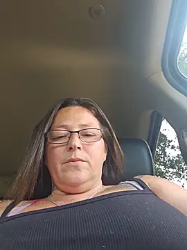 angelbaby1998 online show from June 7, 8:45 pm