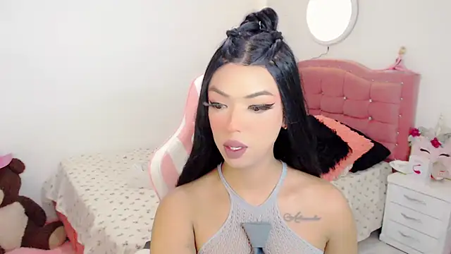 Tanedra collings online show from September 27, 3:33 am