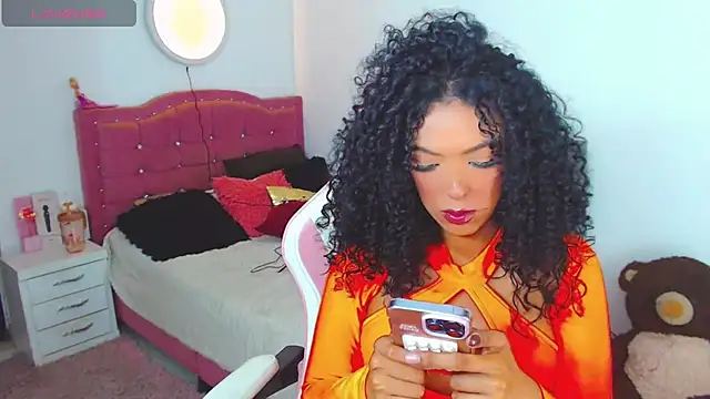 Snapshot of Tanedra_collings chatting on April 30, 1:45 am Tanedra collings online show from April 30, 1:45 am