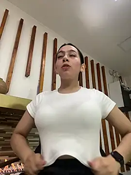 Snapshot of Nicollemays chatting on February 21, 12:06 pm Nicollemays online show from February 21, 12:06 pm