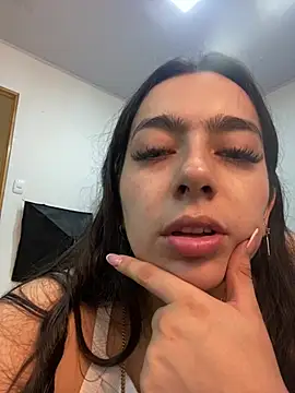 Snapshot of Nicollemays chatting on March 22, 12:14 pm Nicollemays online show from March 22, 12:14 pm