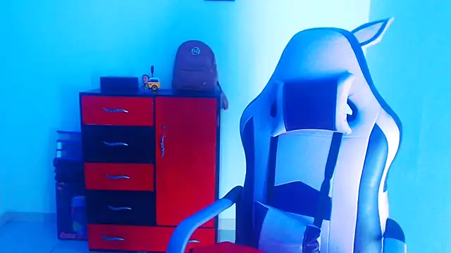 liz dirty online show from November 13, 10:30 pm