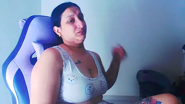 liz dirty online show from July 15, 10:15 pm