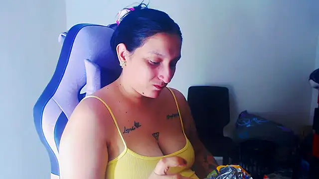 liz dirty online show from July 18, 10:35 pm