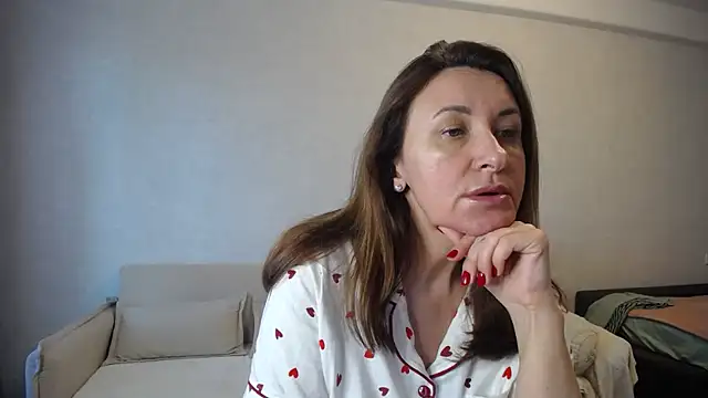 DonnaMagdalena online show from September 28, 12:10 pm