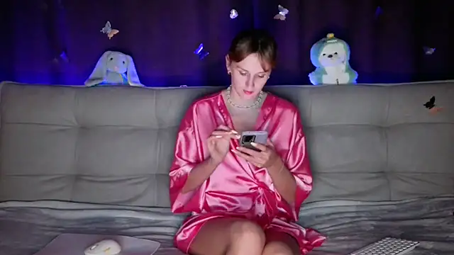 intolerable girl online show from November 13, 8:41 pm