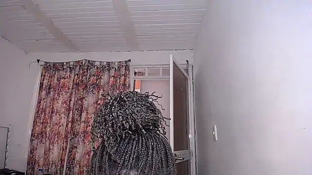 yselahot online show from October 5, 4:49 pm