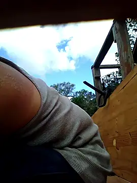 Snapshot of ClydeCan409 chatting on March 26, 3:39 pm ClydeCan409 online show from March 26, 3:39 pm