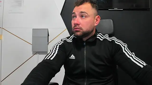 DuncanStone online show from December 5, 4:43 am