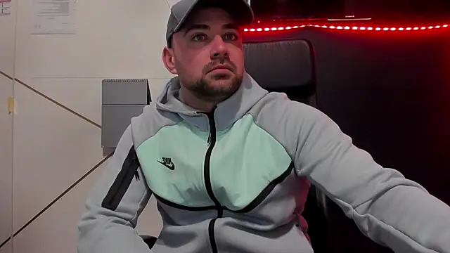 Snapshot of DuncanStone chatting on March 8, 4:49 am DuncanStone online show from March 8, 4:49 am