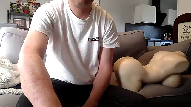 freddy0222222 online show from June 13, 6:33 am