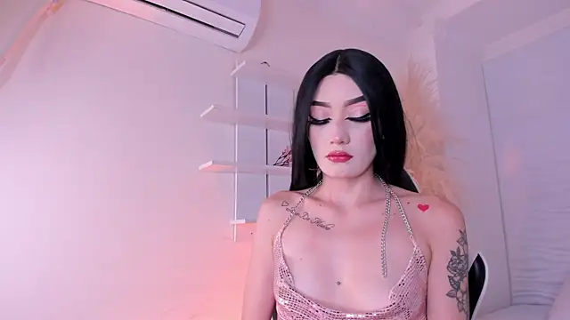 CamileHolmes online show from July 23, 6:44 am